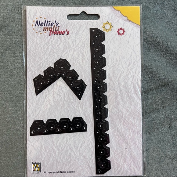 Lot of 4 Nellie Snellen multi frame dies - Picture 3 of 9